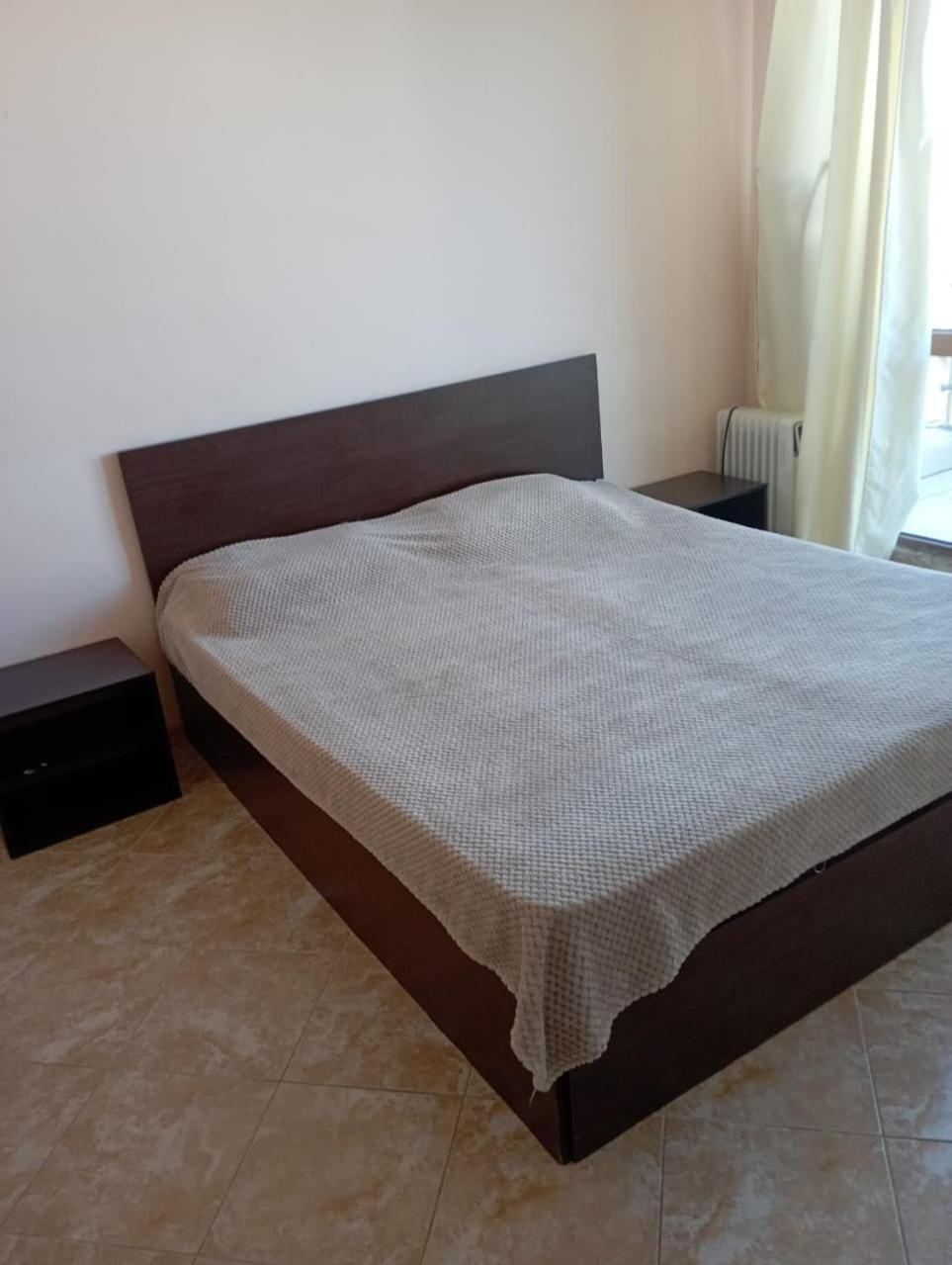 Private Studio, South Beaсh, Nessebar, Larisa *